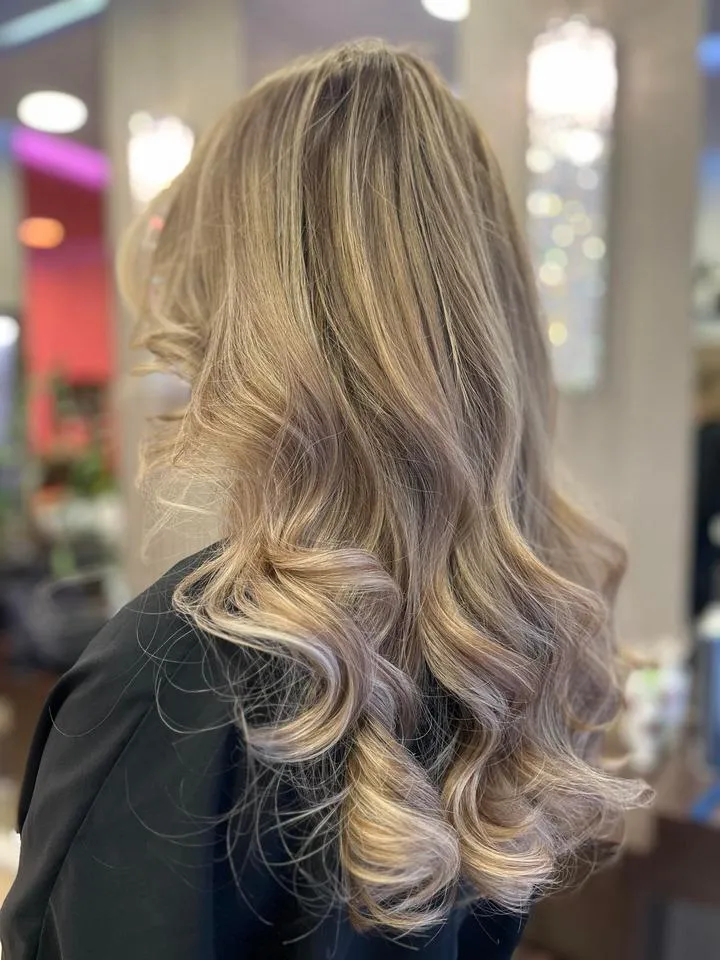 3meta-balayage-by-efi-moisiadou