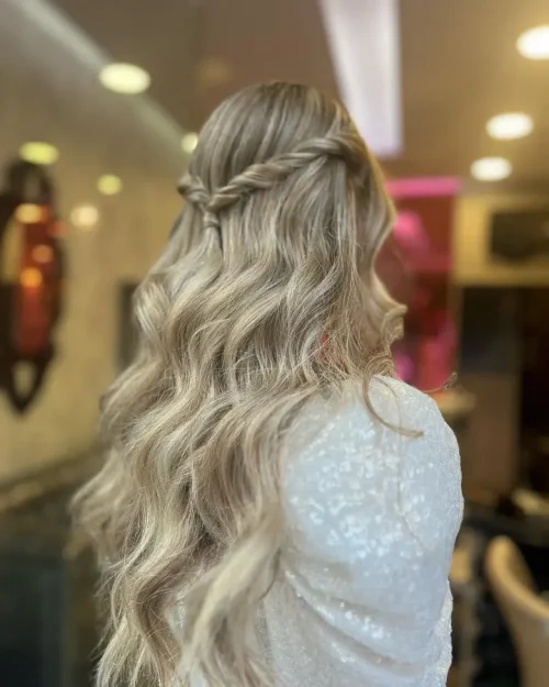 Hairstyle – Χτένισμα